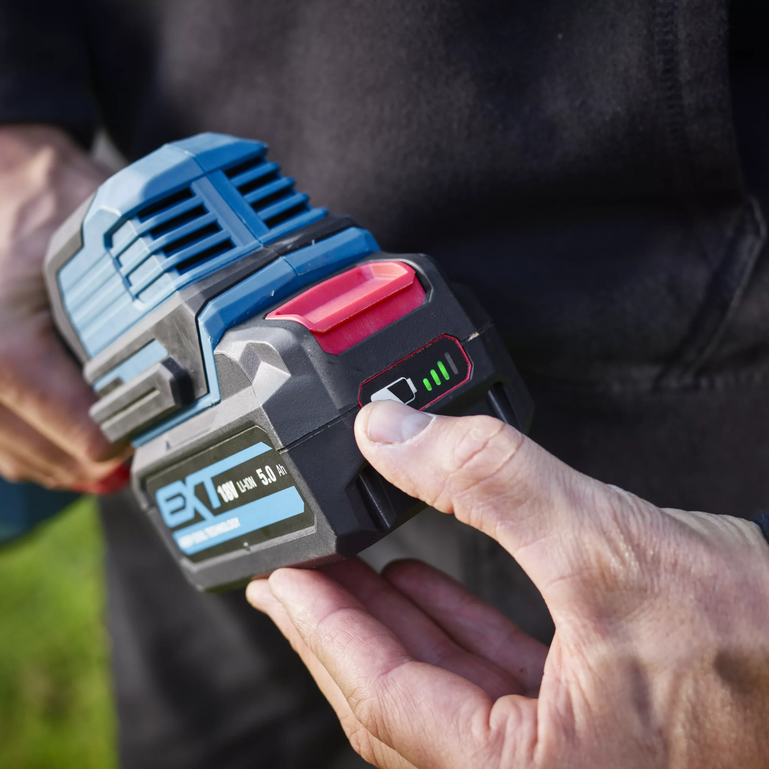 Erbauer 300mm Cordless Grass Trimmer EGT18-Li - KIT - Image 6