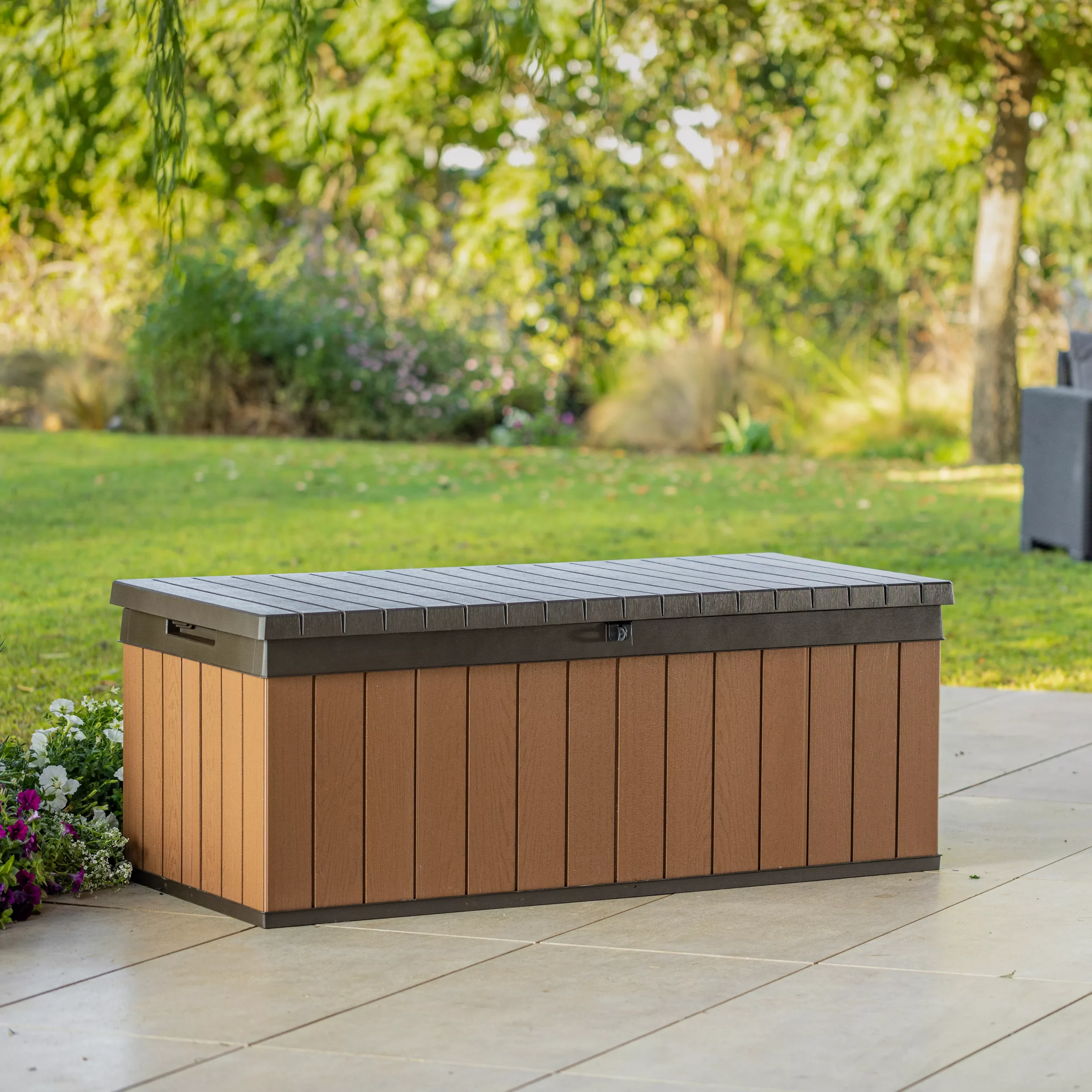 Keter Darwin Wood Effect 5x2 Garden Storage Bench Box 380L - Image 5
