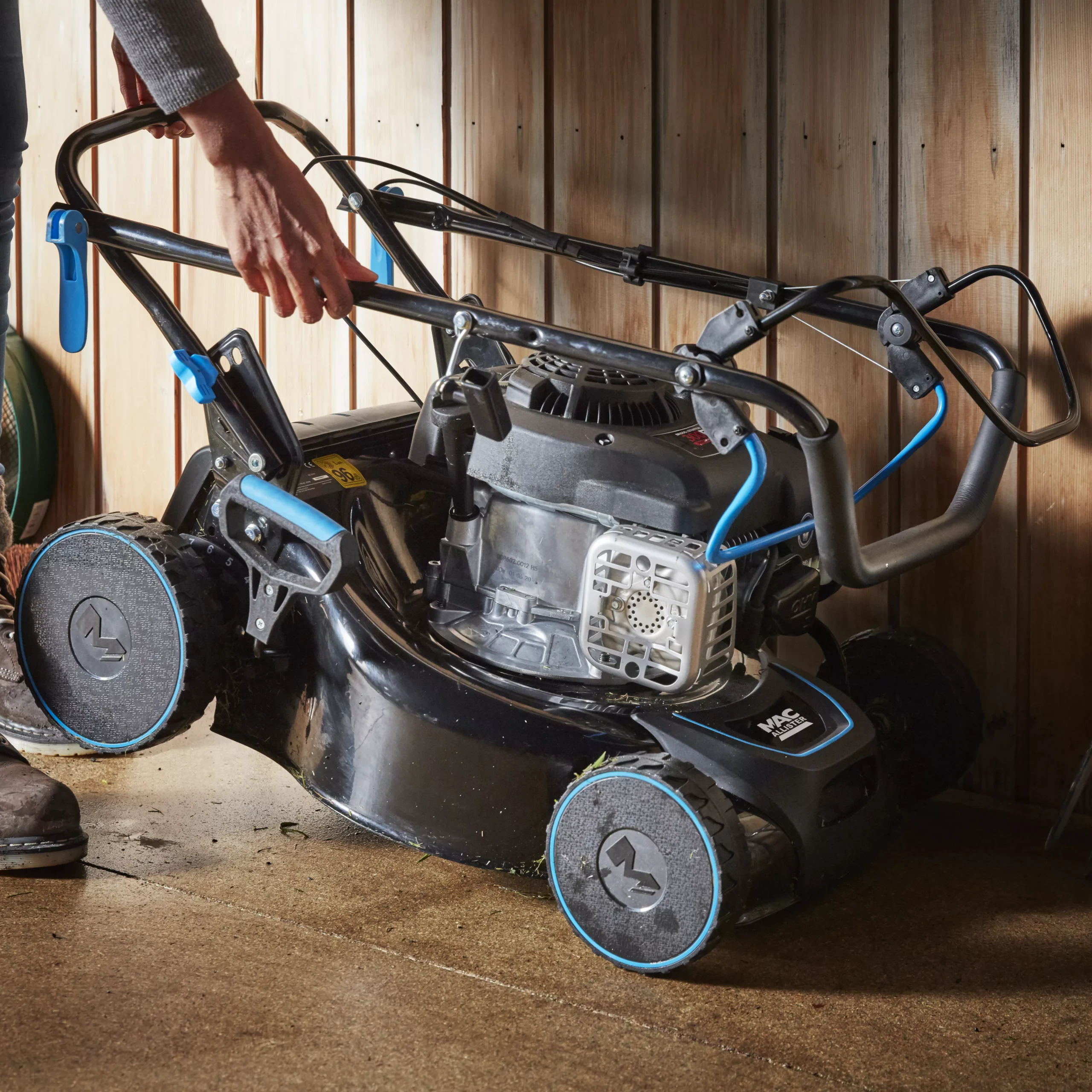 Mac Allister MLMP300H40 125cc Petrol Rotary Lawnmower - Image 5