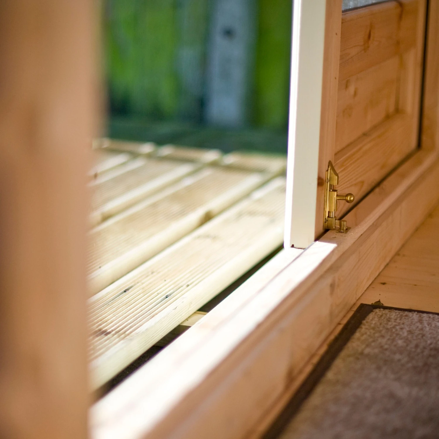 Shire Cannock 10x8 Ft Toughened Glass Apex Tongue & Groove Wooden Cabin With Felt Tile Roof - Image 2